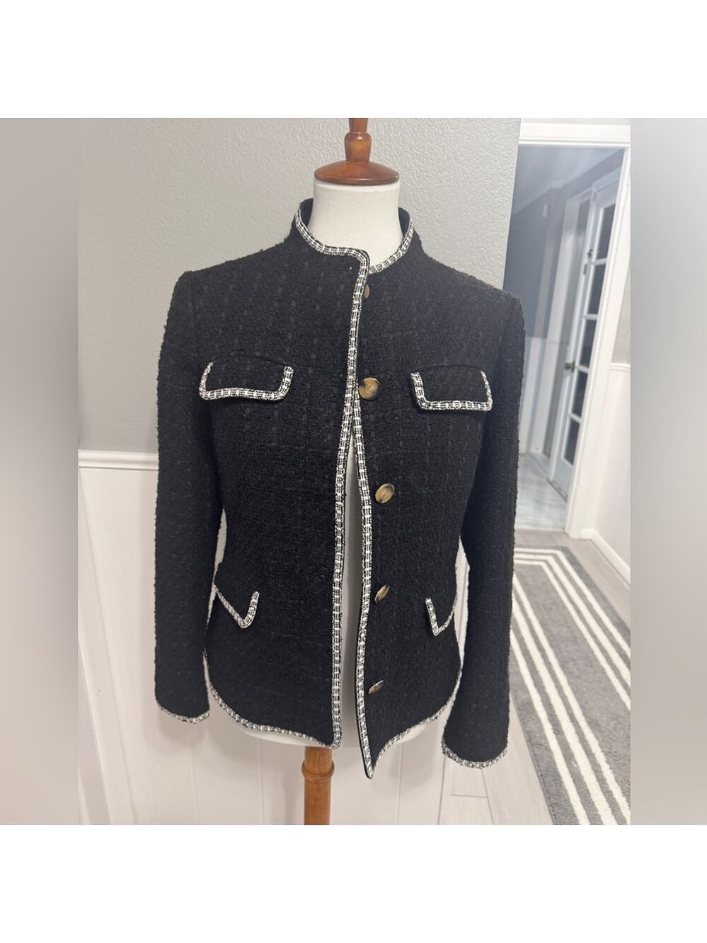 NWT Ann Taylor Elegant Black Women's Jacket Size 4